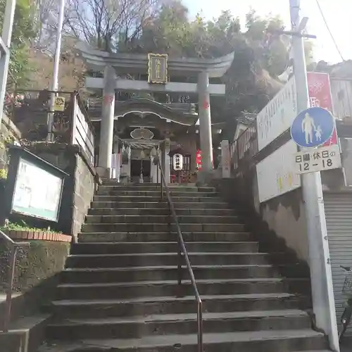 石川町諏訪神社(神奈川県)