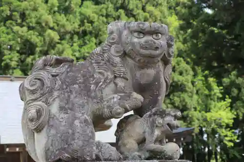 八幡神社の狛犬