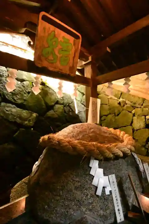 狭井坐大神荒魂神社(狭井神社)(奈良県)