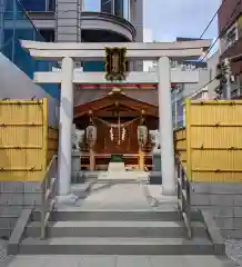 北青山秋葉神社(稲荷神社)の鳥居