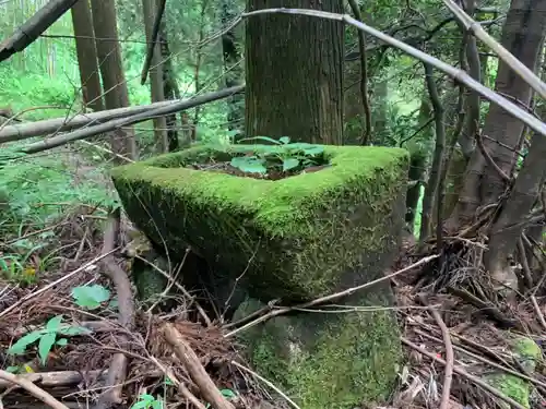 渡辺氏神社跡の手水舎