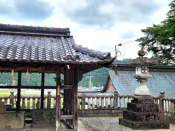 荒田神社の手水舎
