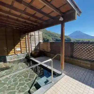 久遠寺の{uncategorized: "未分類", other: "その他", undefined: "問題あり", building: "その他建物", grave: "お墓", sacred_gate: "鳥居", guardian: "狛犬", statue: "像", buddha: "仏像", history: "歴史", nature: "自然", garden: "庭園", animal: "動物", pagoda: "塔", temizu: "手水舎", mountain_gate: "山門・神門", sanctuary: "本殿・本堂", subordinate: "末社・摂社", art: "芸術", scenery: "景色", jizo: "地蔵", ema: "絵馬", goshuin: "御朱印", omikuji: "おみくじ", items: "授与品その他", amulet: "お守り", goshuincho: "御朱印帳", eats: "食事", festival: "お祭り", votive_dance: "神楽", shichigosan: "七五三参", wedding: "結婚式", experience: "体験その他", initially: "初詣", around: "周辺", anti_infection: "感染症対策"}