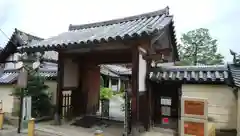 十輪院の山門