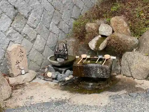 智禅寺の{uncategorized: "未分類", other: "その他", undefined: "問題あり", building: "その他建物", grave: "お墓", sacred_gate: "鳥居", guardian: "狛犬", statue: "像", buddha: "仏像", history: "歴史", nature: "自然", garden: "庭園", animal: "動物", pagoda: "塔", temizu: "手水舎", mountain_gate: "山門・神門", sanctuary: "本殿・本堂", subordinate: "末社・摂社", art: "芸術", scenery: "景色", jizo: "地蔵", ema: "絵馬", goshuin: "御朱印", omikuji: "おみくじ", items: "授与品その他", amulet: "お守り", goshuincho: "御朱印帳", eats: "食事", festival: "お祭り", votive_dance: "神楽", shichigosan: "七五三参", wedding: "結婚式", experience: "体験その他", initially: "初詣", around: "周辺", anti_infection: "感染症対策"}