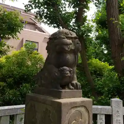 桐ヶ谷氷川神社の狛犬