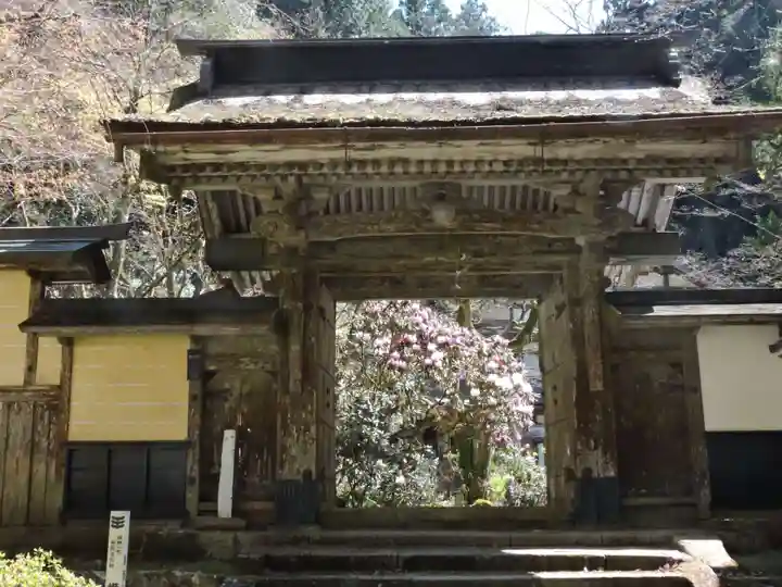横蔵寺(岐阜県)