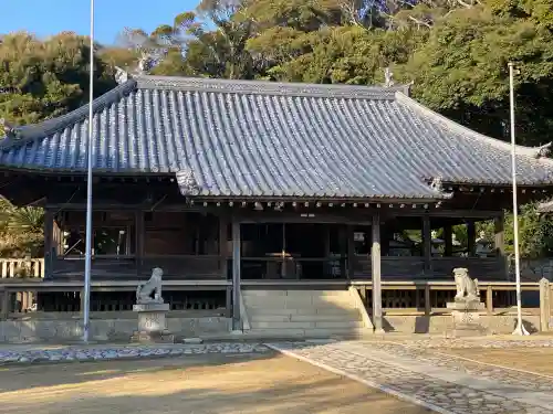 春日神社の{uncategorized: "未分類", other: "その他", undefined: "問題あり", building: "その他建物", grave: "お墓", sacred_gate: "鳥居", guardian: "狛犬", statue: "像", buddha: "仏像", history: "歴史", nature: "自然", garden: "庭園", animal: "動物", pagoda: "塔", temizu: "手水舎", mountain_gate: "山門・神門", sanctuary: "本殿・本堂", subordinate: "末社・摂社", art: "芸術", scenery: "景色", jizo: "地蔵", ema: "絵馬", goshuin: "御朱印", omikuji: "おみくじ", items: "授与品その他", amulet: "お守り", goshuincho: "御朱印帳", eats: "食事", festival: "お祭り", votive_dance: "神楽", shichigosan: "七五三参", wedding: "結婚式", experience: "体験その他", initially: "初詣", around: "周辺", anti_infection: "感染症対策"}