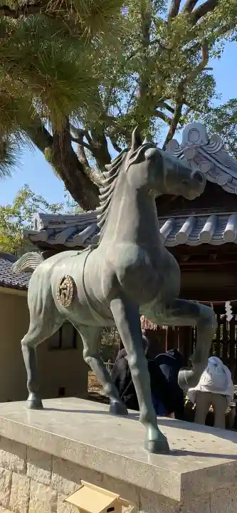 藤森神社の{uncategorized: "未分類", other: "その他", undefined: "問題あり", building: "その他建物", grave: "お墓", sacred_gate: "鳥居", guardian: "狛犬", statue: "像", buddha: "仏像", history: "歴史", nature: "自然", garden: "庭園", animal: "動物", pagoda: "塔", temizu: "手水舎", mountain_gate: "山門・神門", sanctuary: "本殿・本堂", subordinate: "末社・摂社", art: "芸術", scenery: "景色", jizo: "地蔵", ema: "絵馬", goshuin: "御朱印", omikuji: "おみくじ", items: "授与品その他", amulet: "お守り", goshuincho: "御朱印帳", eats: "食事", festival: "お祭り", votive_dance: "神楽", shichigosan: "七五三参", wedding: "結婚式", experience: "体験その他", initially: "初詣", around: "周辺", anti_infection: "感染症対策"}