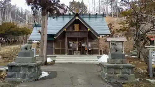 壮瞥神社の本殿