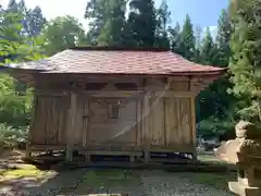 神明神社の本殿