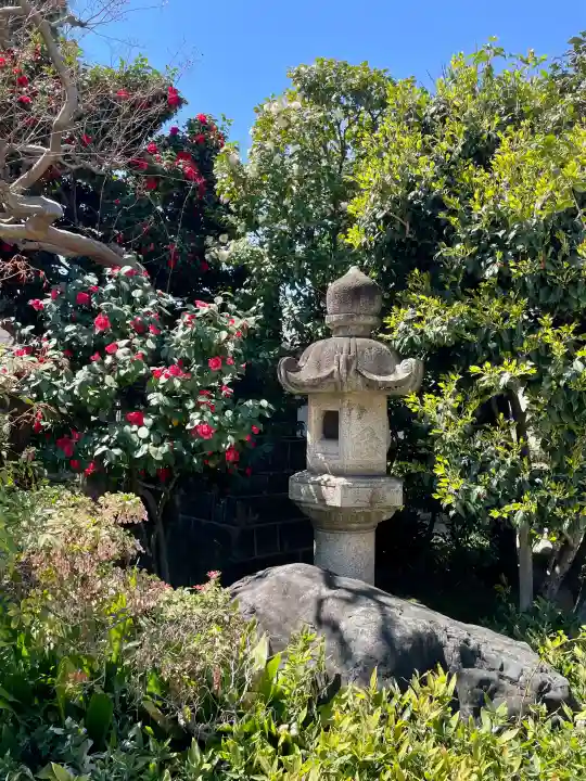 禅定院の{uncategorized: "未分類", other: "その他", undefined: "問題あり", building: "その他建物", grave: "お墓", sacred_gate: "鳥居", guardian: "狛犬", statue: "像", buddha: "仏像", history: "歴史", nature: "自然", garden: "庭園", animal: "動物", pagoda: "塔", temizu: "手水舎", mountain_gate: "山門・神門", sanctuary: "本殿・本堂", subordinate: "末社・摂社", art: "芸術", scenery: "景色", jizo: "地蔵", ema: "絵馬", goshuin: "御朱印", omikuji: "おみくじ", items: "授与品その他", amulet: "お守り", goshuincho: "御朱印帳", eats: "食事", festival: "お祭り", votive_dance: "神楽", shichigosan: "七五三参", wedding: "結婚式", experience: "体験その他", initially: "初詣", around: "周辺", anti_infection: "感染症対策"}
