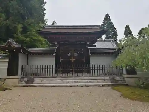 神護寺の山門・神門