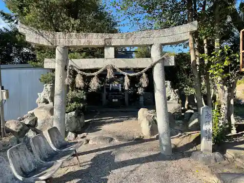 赤坂神社の鳥居