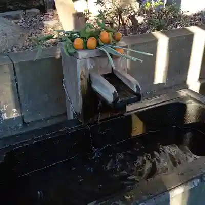 前原御嶽神社の手水舎