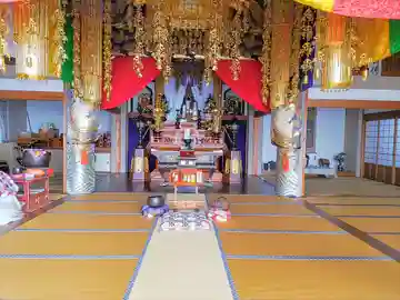 法泉寺の本殿・本堂