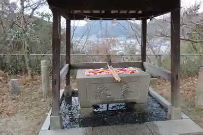 三原八幡宮の手水舎
