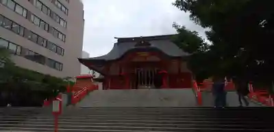 花園神社の本殿・本堂