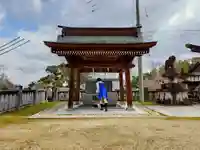 粟井神社の手水舎