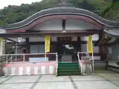 妙蓮寺の本殿