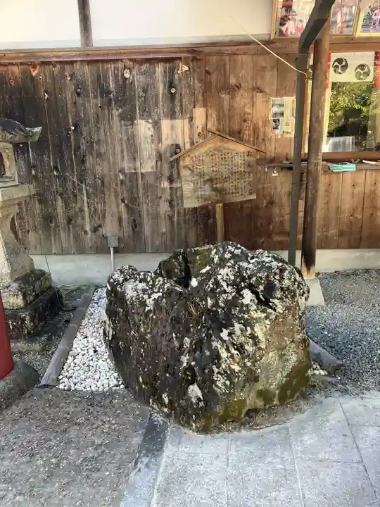 粉河産土神社(たのもしの宮)の像