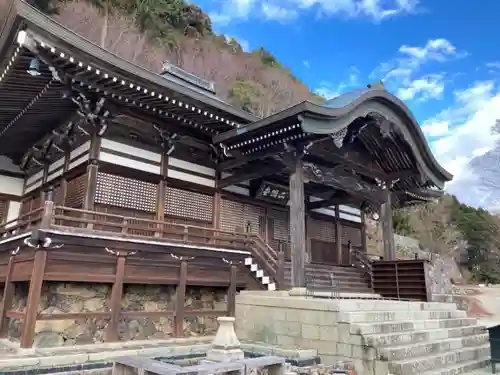 勝尾寺の本殿・本堂