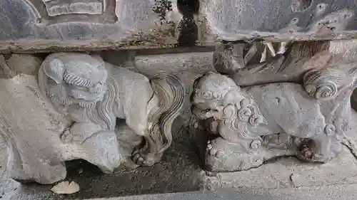 於菊稲荷神社の狛犬