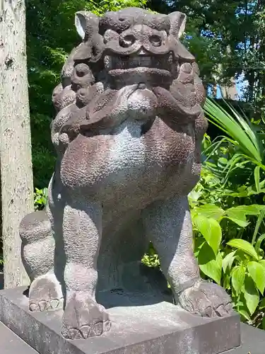 許波多神社（五ケ庄鎮座）の狛犬