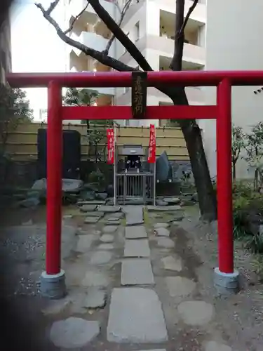 妻戀神社の鳥居