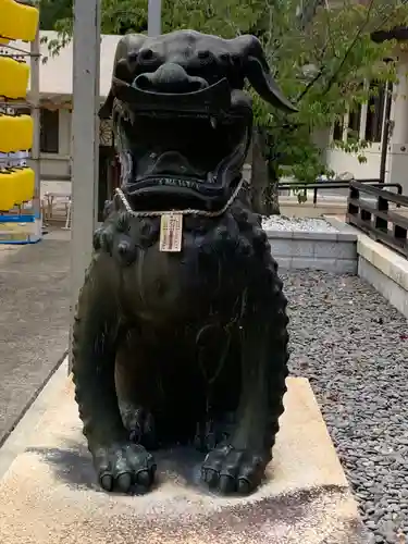 三重縣護國神社の狛犬