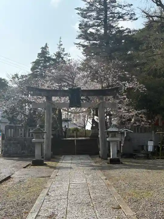 玉前神社の{uncategorized: "未分類", other: "その他", undefined: "問題あり", building: "その他建物", grave: "お墓", sacred_gate: "鳥居", guardian: "狛犬", statue: "像", buddha: "仏像", history: "歴史", nature: "自然", garden: "庭園", animal: "動物", pagoda: "塔", temizu: "手水舎", mountain_gate: "山門・神門", sanctuary: "本殿・本堂", subordinate: "末社・摂社", art: "芸術", scenery: "景色", jizo: "地蔵", ema: "絵馬", goshuin: "御朱印", omikuji: "おみくじ", items: "授与品その他", amulet: "お守り", goshuincho: "御朱印帳", eats: "食事", festival: "お祭り", votive_dance: "神楽", shichigosan: "七五三参", wedding: "結婚式", experience: "体験その他", initially: "初詣", around: "周辺", anti_infection: "感染症対策"}