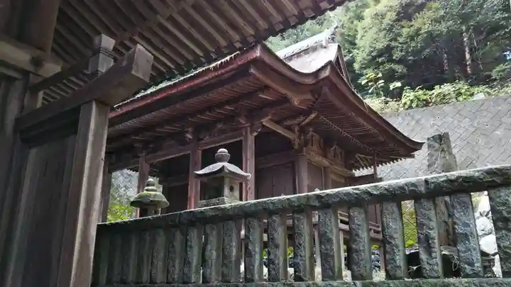 久麻久神社の本殿・本堂