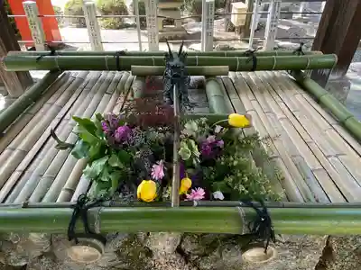 建部大社の手水舎