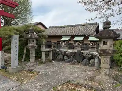 堤治神社の{uncategorized: "未分類", other: "その他", undefined: "問題あり", building: "その他建物", grave: "お墓", sacred_gate: "鳥居", guardian: "狛犬", statue: "像", buddha: "仏像", history: "歴史", nature: "自然", garden: "庭園", animal: "動物", pagoda: "塔", temizu: "手水舎", mountain_gate: "山門・神門", sanctuary: "本殿・本堂", subordinate: "末社・摂社", art: "芸術", scenery: "景色", jizo: "地蔵", ema: "絵馬", goshuin: "御朱印", omikuji: "おみくじ", items: "授与品その他", amulet: "お守り", goshuincho: "御朱印帳", eats: "食事", festival: "お祭り", votive_dance: "神楽", shichigosan: "七五三参", wedding: "結婚式", experience: "体験その他", initially: "初詣", around: "周辺", anti_infection: "感染症対策"}