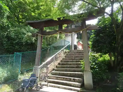 十八神社の鳥居