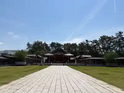新潟縣護國神社の{uncategorized: "未分類", other: "その他", undefined: "問題あり", building: "その他建物", grave: "お墓", sacred_gate: "鳥居", guardian: "狛犬", statue: "像", buddha: "仏像", history: "歴史", nature: "自然", garden: "庭園", animal: "動物", pagoda: "塔", temizu: "手水舎", mountain_gate: "山門・神門", sanctuary: "本殿・本堂", subordinate: "末社・摂社", art: "芸術", scenery: "景色", jizo: "地蔵", ema: "絵馬", goshuin: "御朱印", omikuji: "おみくじ", items: "授与品その他", amulet: "お守り", goshuincho: "御朱印帳", eats: "食事", festival: "お祭り", votive_dance: "神楽", shichigosan: "七五三参", wedding: "結婚式", experience: "体験その他", initially: "初詣", around: "周辺", anti_infection: "感染症対策"}