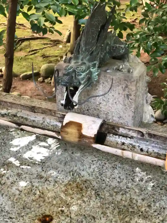 柴神社の手水舎