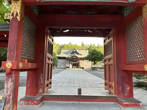 秩父神社の山門