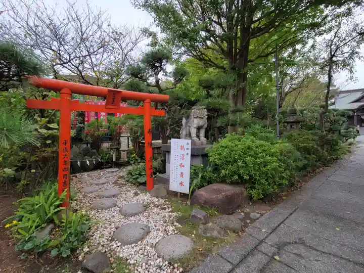 鵠沼伏見稲荷神社の鳥居