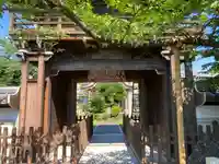 斉年寺の山門・神門