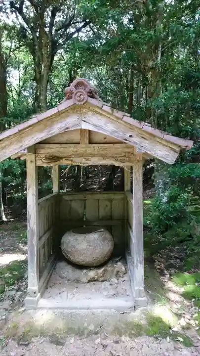 春日神社の手水舎