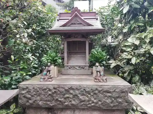 稲荷神社の本殿・本堂