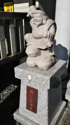 青木神社の像