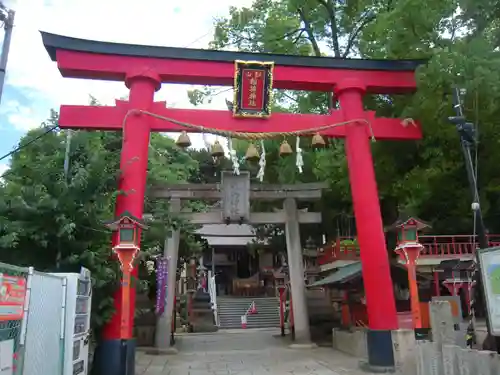 瓢箪山稲荷神社の鳥居