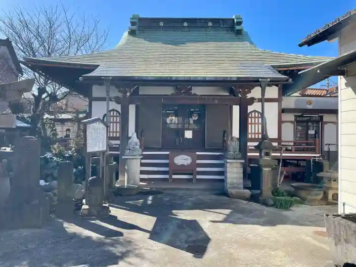 專念寺の{uncategorized: "未分類", other: "その他", undefined: "問題あり", building: "その他建物", grave: "お墓", sacred_gate: "鳥居", guardian: "狛犬", statue: "像", buddha: "仏像", history: "歴史", nature: "自然", garden: "庭園", animal: "動物", pagoda: "塔", temizu: "手水舎", mountain_gate: "山門・神門", sanctuary: "本殿・本堂", subordinate: "末社・摂社", art: "芸術", scenery: "景色", jizo: "地蔵", ema: "絵馬", goshuin: "御朱印", omikuji: "おみくじ", items: "授与品その他", amulet: "お守り", goshuincho: "御朱印帳", eats: "食事", festival: "お祭り", votive_dance: "神楽", shichigosan: "七五三参", wedding: "結婚式", experience: "体験その他", initially: "初詣", around: "周辺", anti_infection: "感染症対策"}