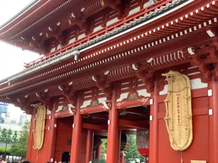 浅草寺の山門・神門