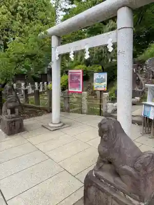千駄ヶ谷冨士浅間神社の{uncategorized: "未分類", other: "その他", undefined: "問題あり", building: "その他建物", grave: "お墓", sacred_gate: "鳥居", guardian: "狛犬", statue: "像", buddha: "仏像", history: "歴史", nature: "自然", garden: "庭園", animal: "動物", pagoda: "塔", temizu: "手水舎", mountain_gate: "山門・神門", sanctuary: "本殿・本堂", subordinate: "末社・摂社", art: "芸術", scenery: "景色", jizo: "地蔵", ema: "絵馬", goshuin: "御朱印", omikuji: "おみくじ", items: "授与品その他", amulet: "お守り", goshuincho: "御朱印帳", eats: "食事", festival: "お祭り", votive_dance: "神楽", shichigosan: "七五三参", wedding: "結婚式", experience: "体験その他", initially: "初詣", around: "周辺", anti_infection: "感染症対策"}