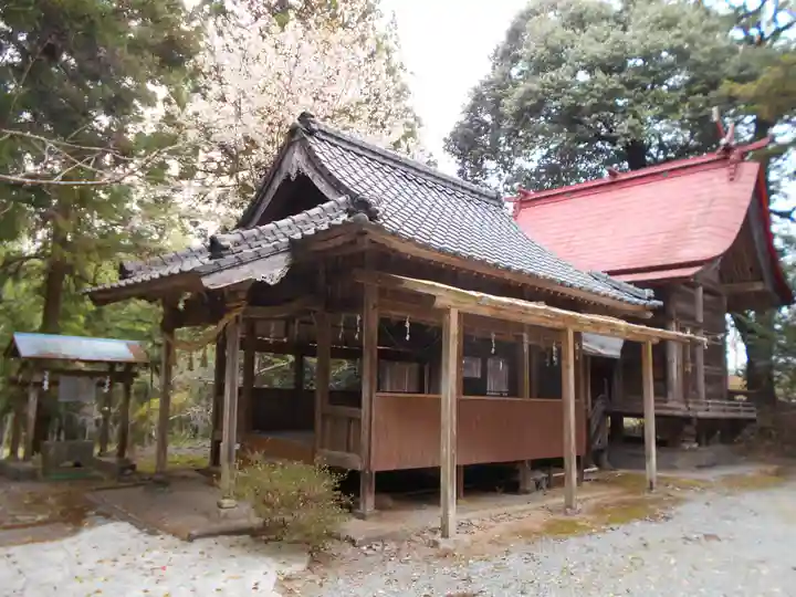 梅林神社の本殿・本堂