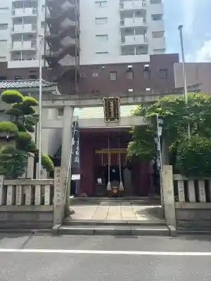 笠間稲荷神社 東京別社の{uncategorized: "未分類", other: "その他", undefined: "問題あり", building: "その他建物", grave: "お墓", sacred_gate: "鳥居", guardian: "狛犬", statue: "像", buddha: "仏像", history: "歴史", nature: "自然", garden: "庭園", animal: "動物", pagoda: "塔", temizu: "手水舎", mountain_gate: "山門・神門", sanctuary: "本殿・本堂", subordinate: "末社・摂社", art: "芸術", scenery: "景色", jizo: "地蔵", ema: "絵馬", goshuin: "御朱印", omikuji: "おみくじ", items: "授与品その他", amulet: "お守り", goshuincho: "御朱印帳", eats: "食事", festival: "お祭り", votive_dance: "神楽", shichigosan: "七五三参", wedding: "結婚式", experience: "体験その他", initially: "初詣", around: "周辺", anti_infection: "感染症対策"}
