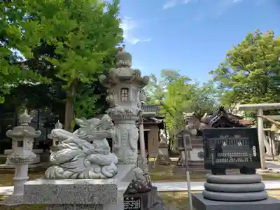 向本折白山神社の狛犬